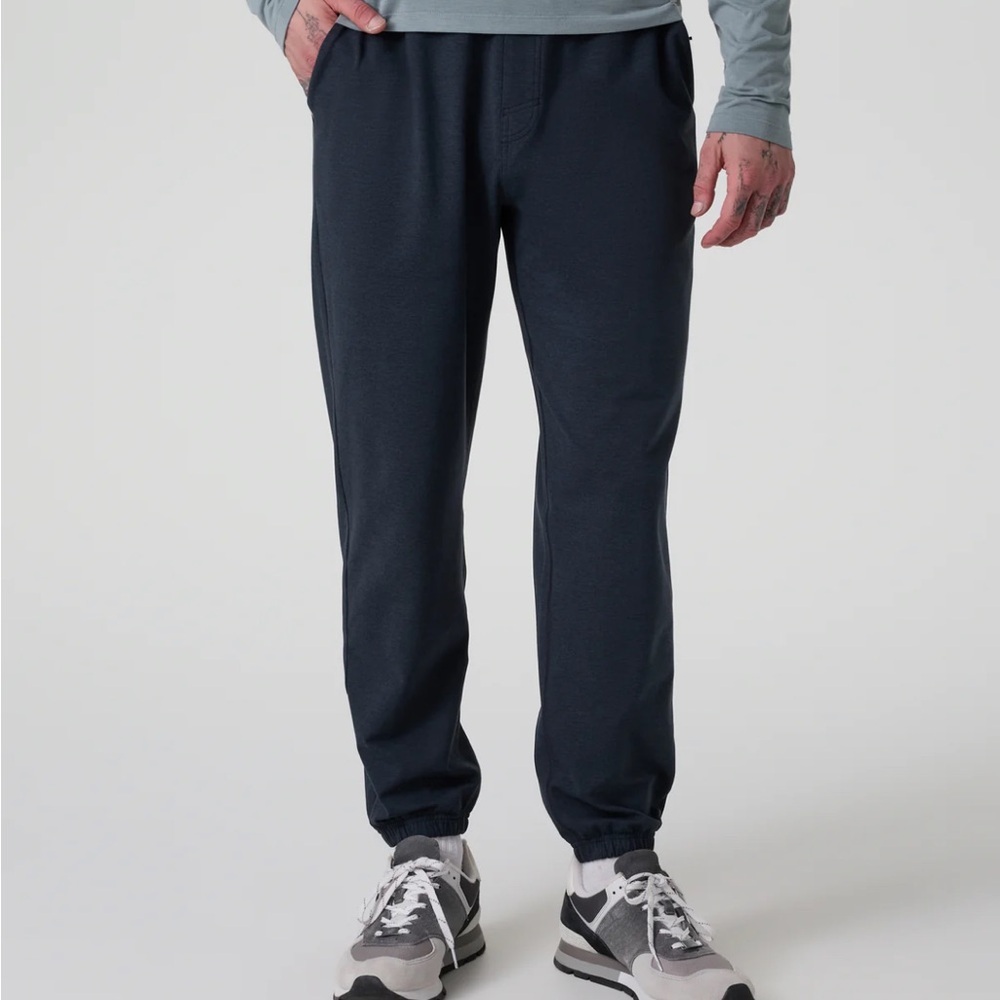 Vuori Coronado Pant in Midnight Heather Men’s size XLarge Navy Blue Soft Lounge